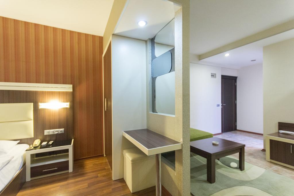 Sari Konak Apart Hotel 阿达纳 客房 照片